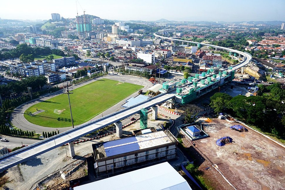 Stadium Kajang MRT Station, MRT station located adjacent ...